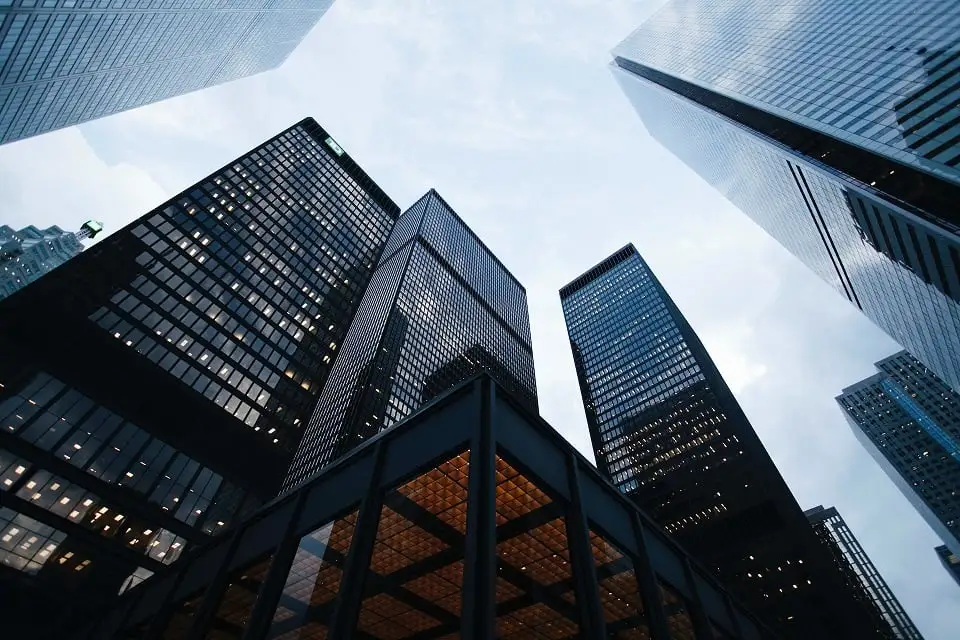 Décarbonez facilement vos actifs immobiliers avec Yespark !