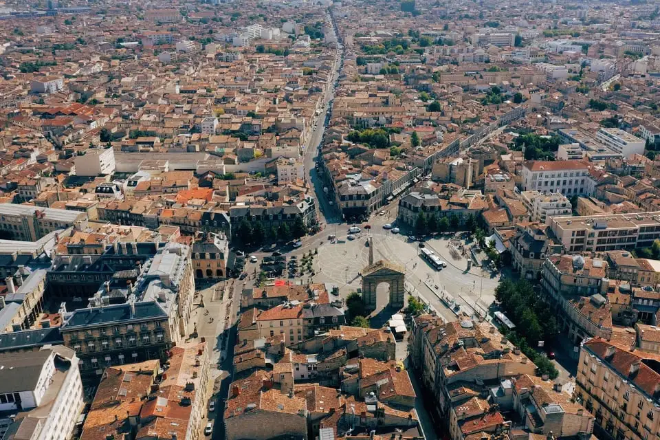 Bordeaux, la ville la plus chère pour louer une voiture ?