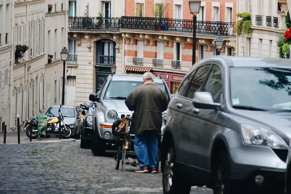 Paris : le prix du stationnement pourrait augmenter pour les SUV